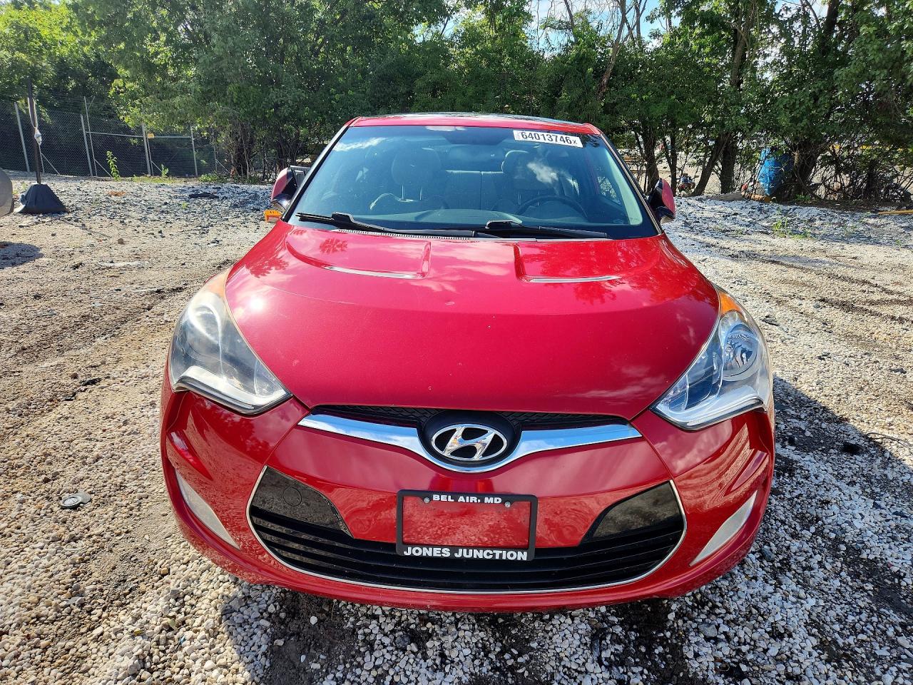 2013 Hyundai Veloster Base Red vin: KMHTC6AD4DU140040