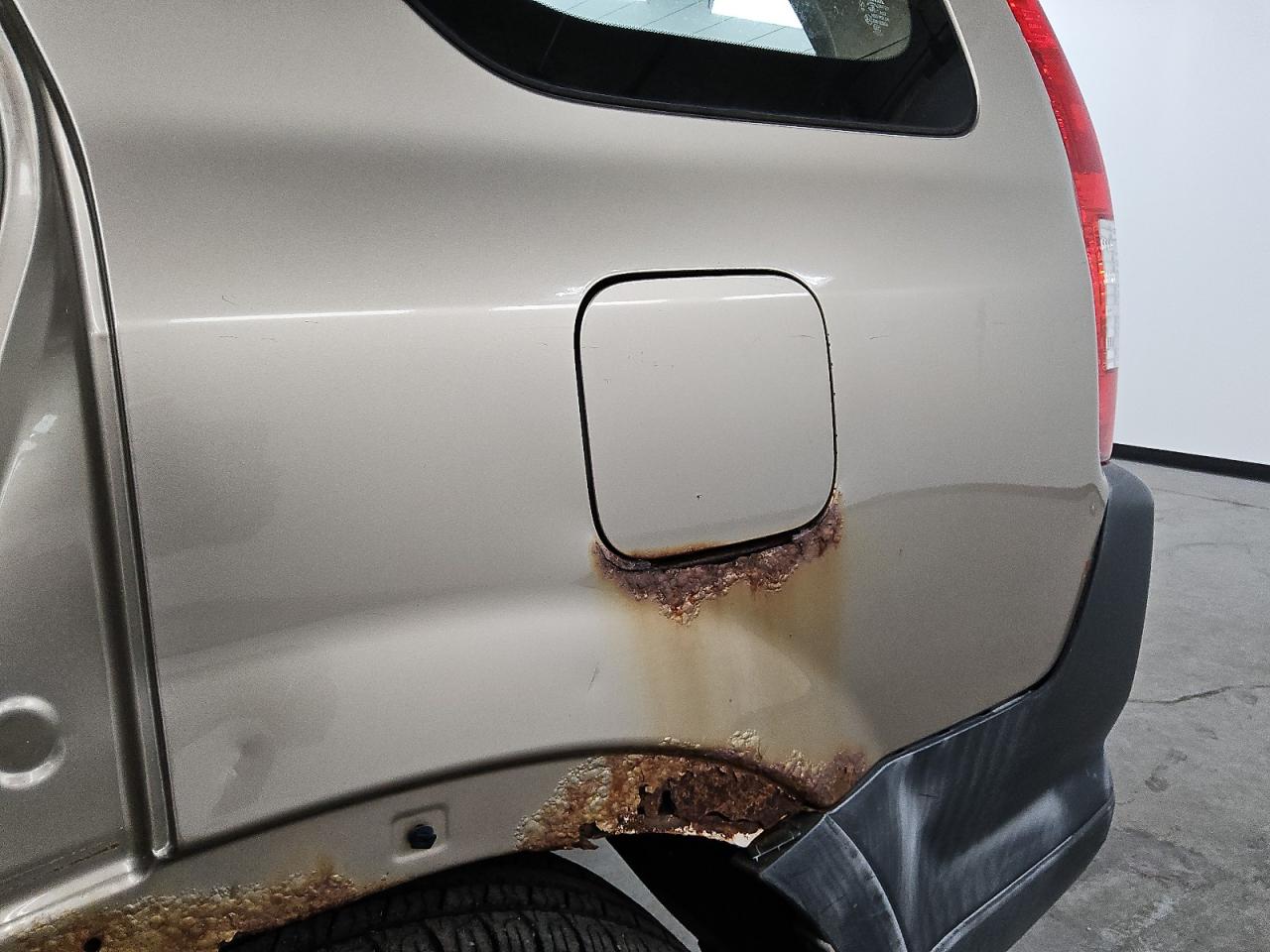 2006 Honda Cr-v Lx Gold vin: JHLRD785X6C002014 Damage: Left Qtr Panel, Rust, Severe Damage