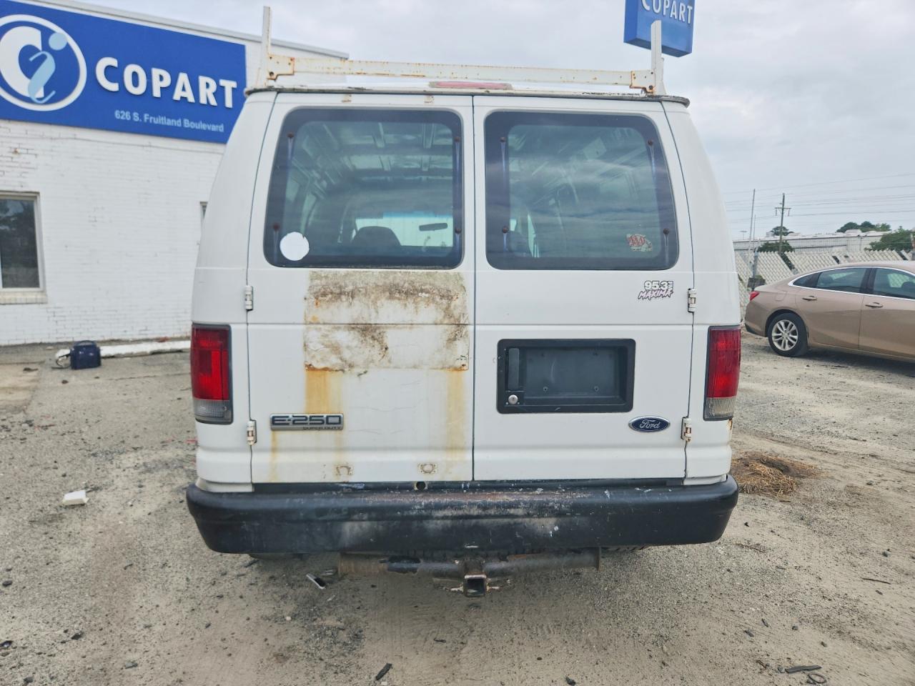 2008 Ford Econoline E250 Van White vin: 1FTNE24W68DA29072