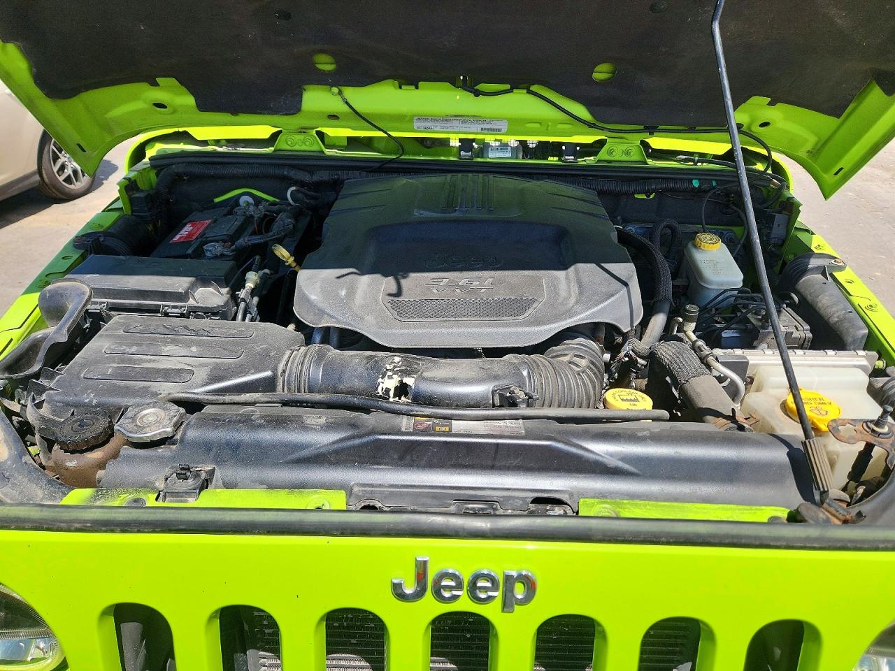 2012 Jeep Wrangler Unlimited Rubicon Green vin: 1C4BJWFG3CL248677