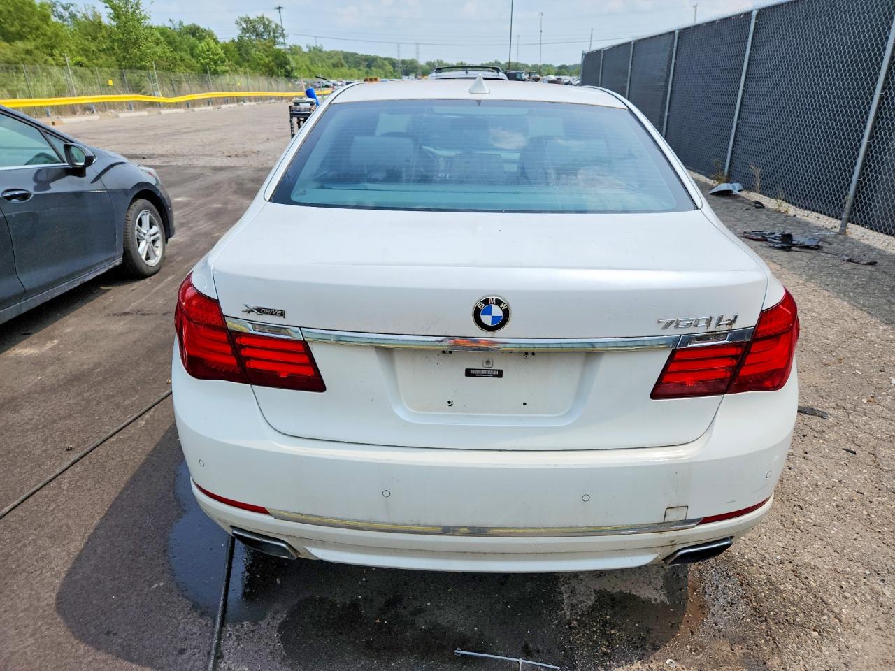 2013 Bmw 750 Lxi White vin: WBAYF8C54DDE59036