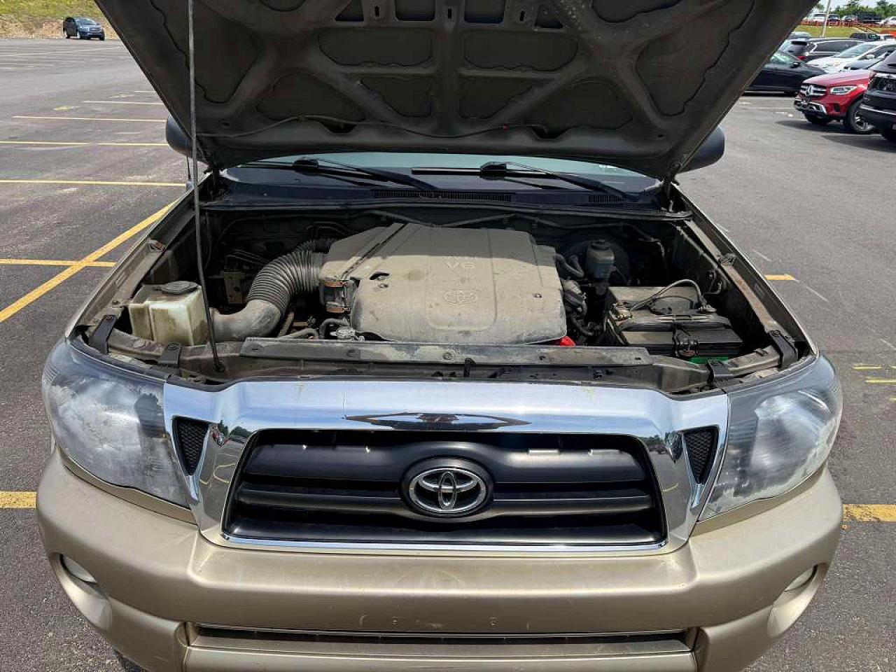 2005 Toyota Tacoma Double Cab Gold vin: 5TELU42N05Z143314