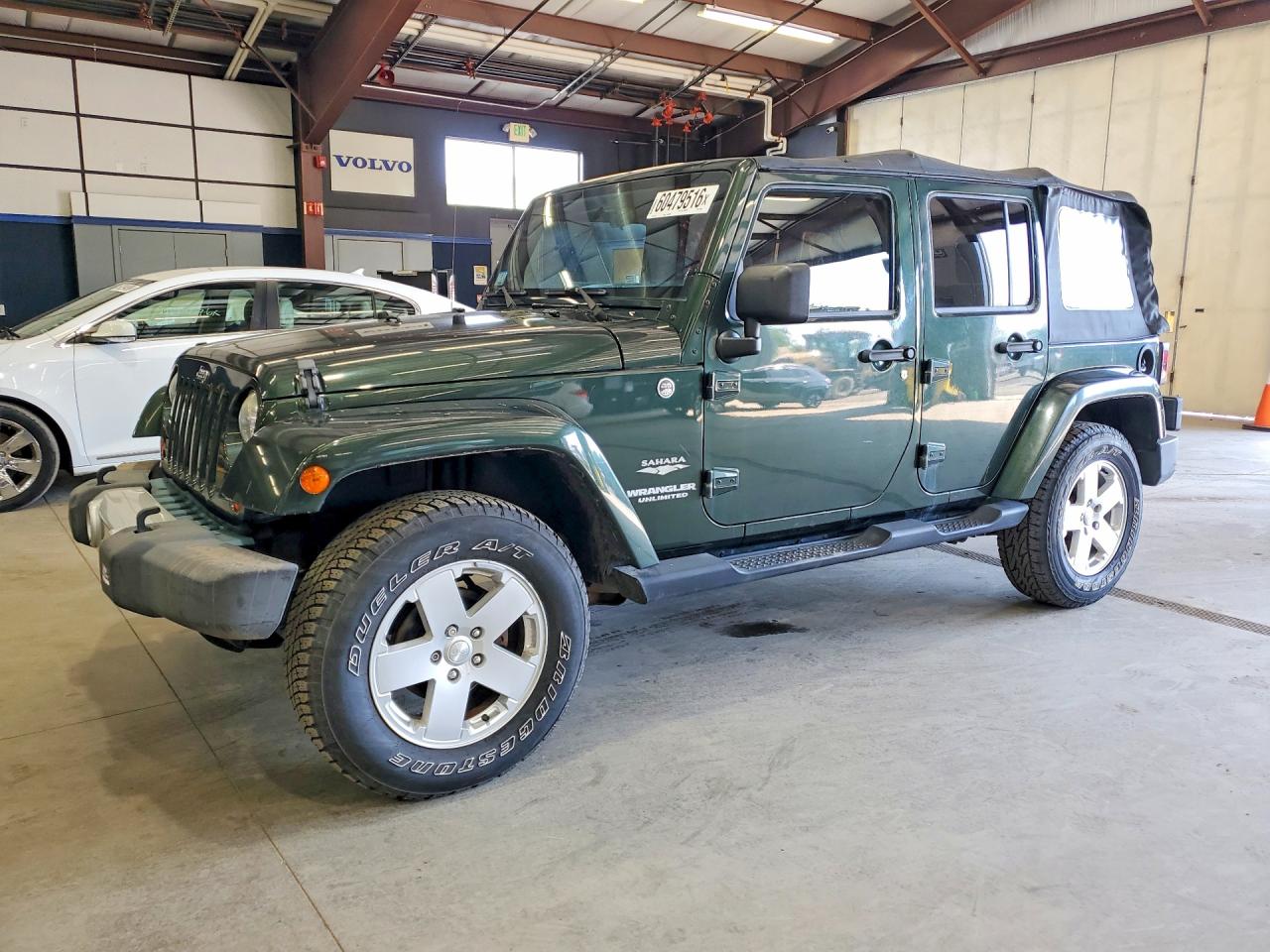 2010 Jeep Wrangler Unlimited Sahara Green vin: 1J4BA5H17AL167899