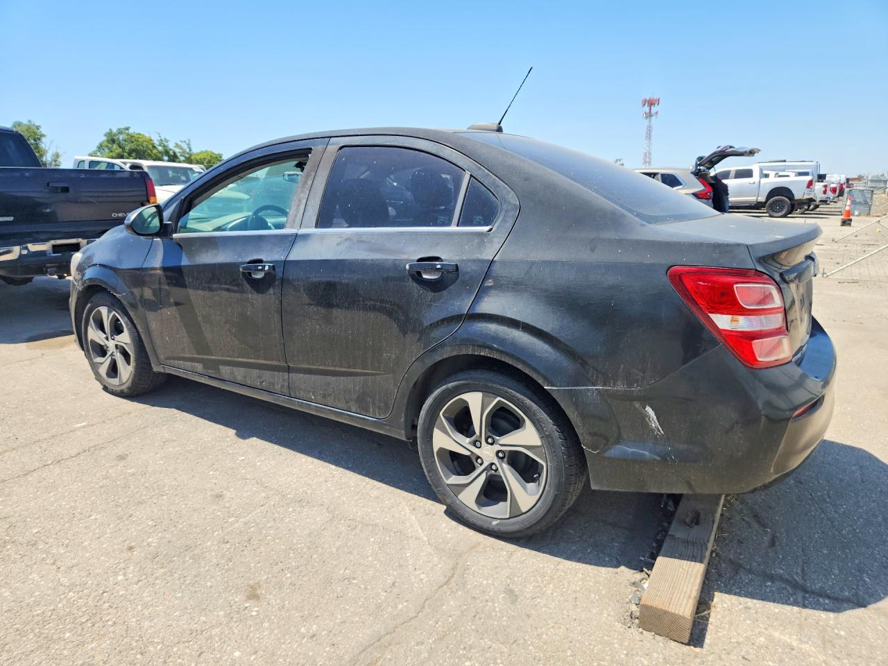 2017 Chevrolet Sonic Premier Черный vin: 1G1JF5SB4H4135297