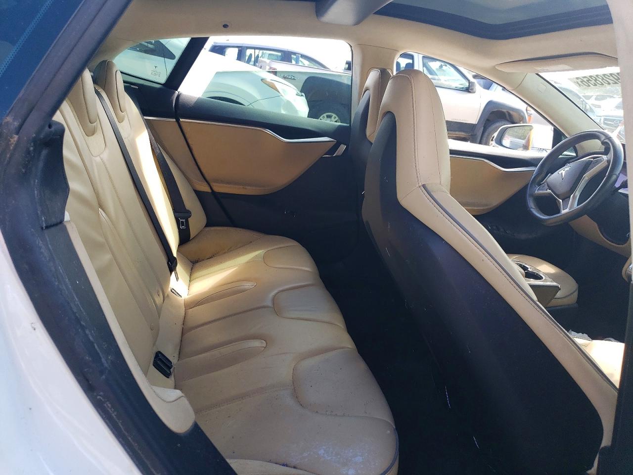 2013 Tesla Model S White vin: 5YJSA1DP7DFP06103
