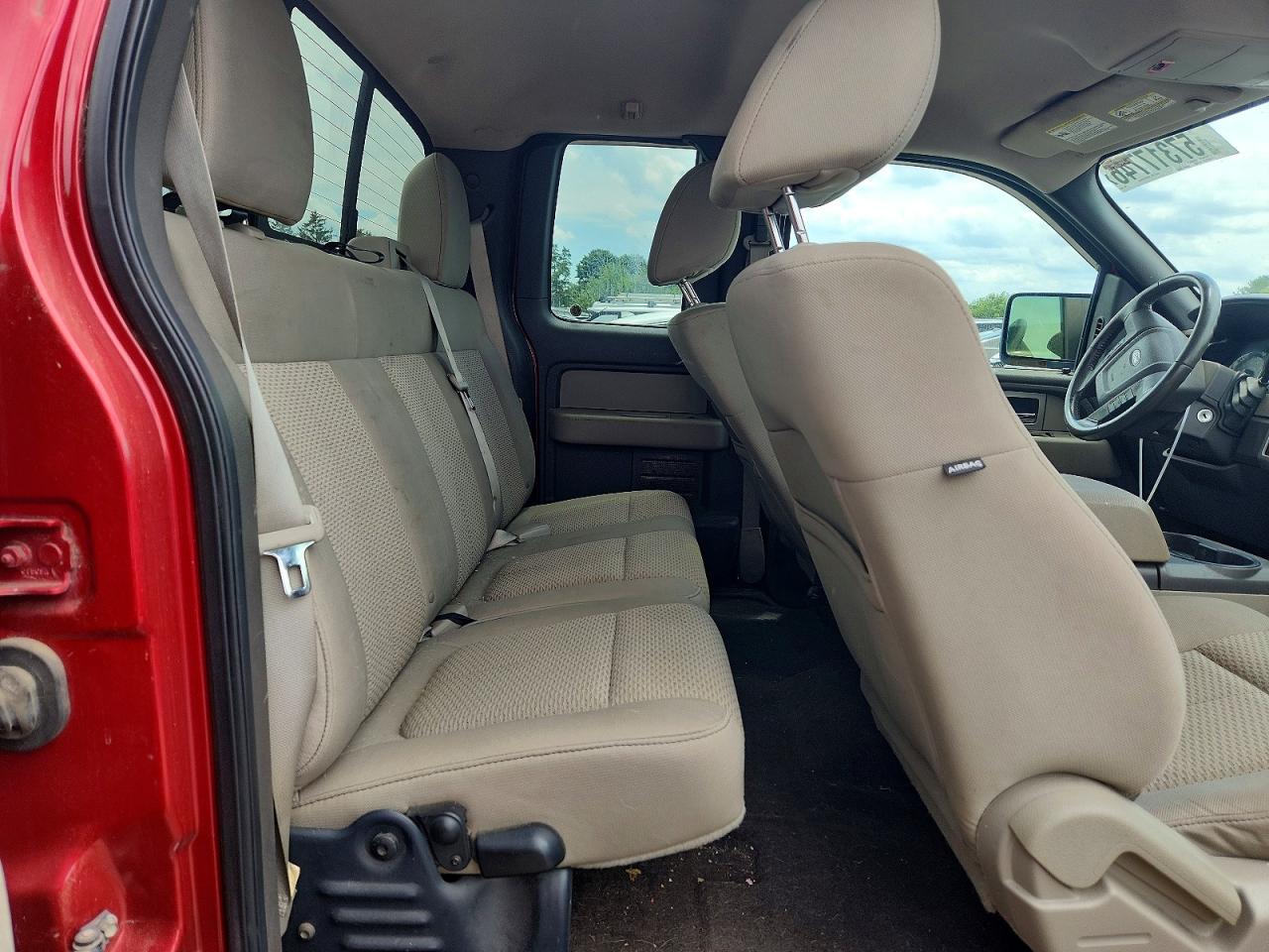 2010 Ford F150 Super Cab Red vin: 1FTFX1EV2AFA60182