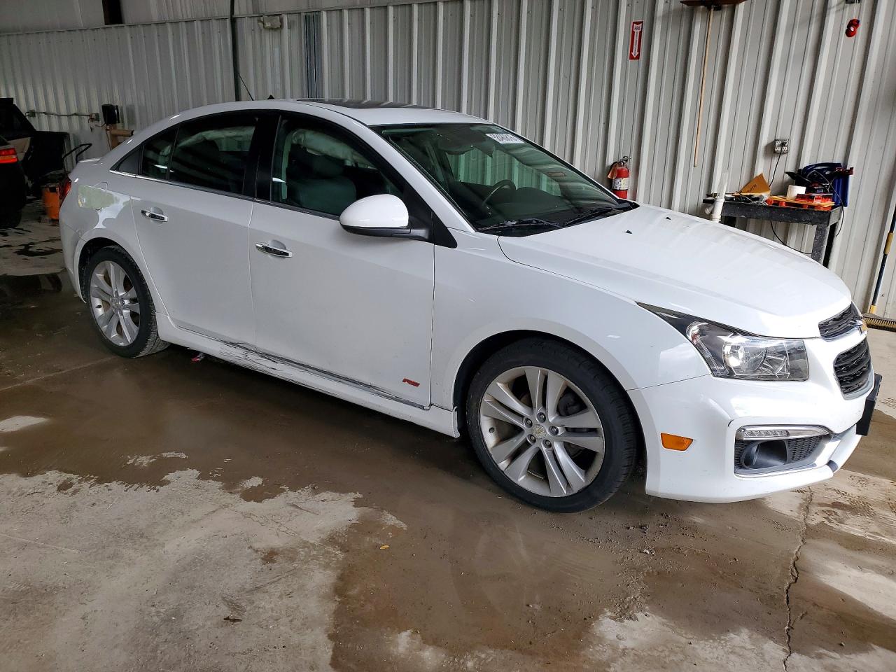 2015 Chevrolet Cruze Ltz White vin: 1G1PG5SB2F7111194
