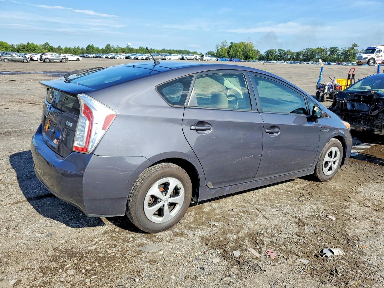 2013 Toyota Prius Two Gray vin: JTDKN3DU3D5574688