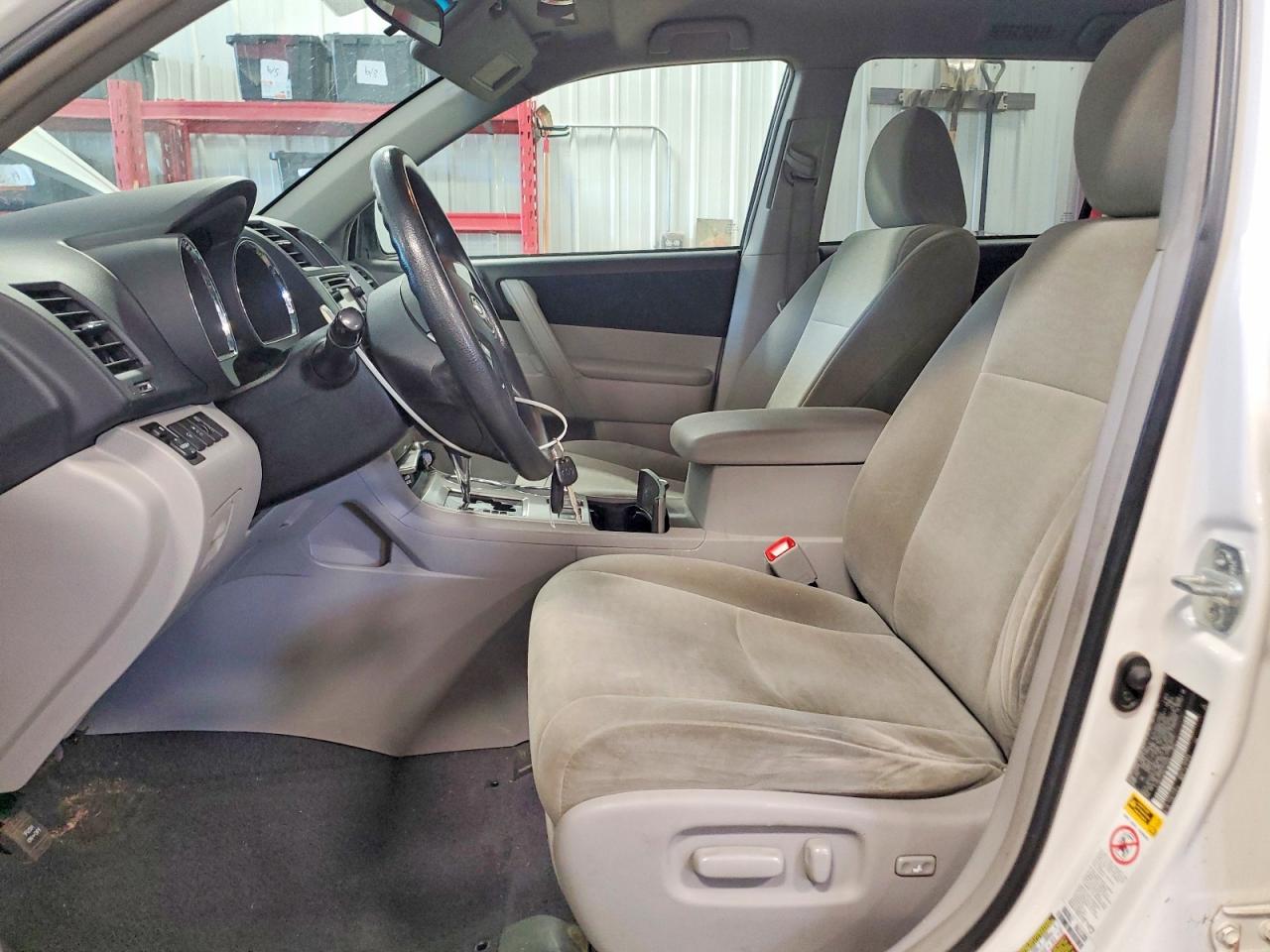 2013 Toyota Highlander Plus Белый vin: 5TDBK3EH6DS226405