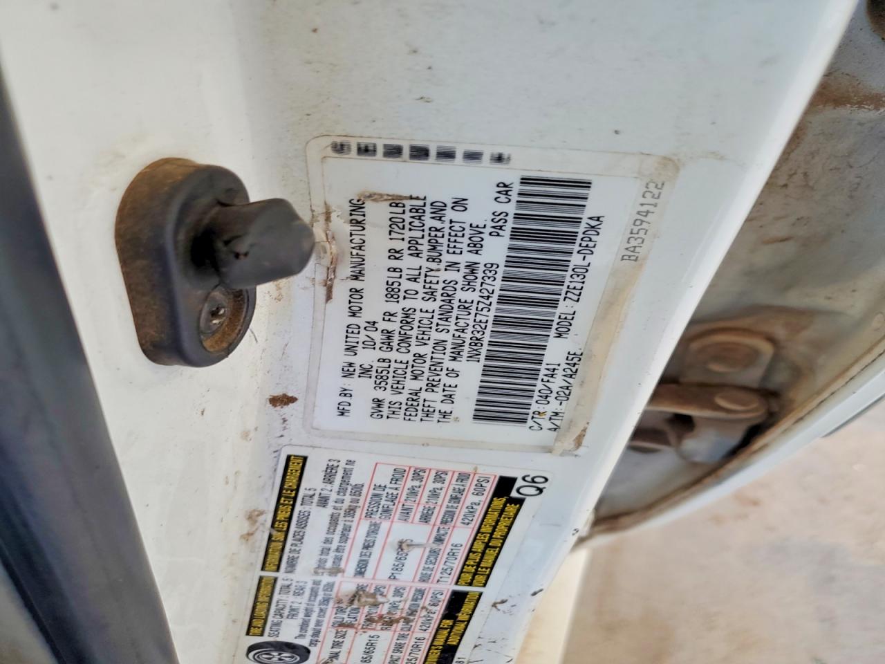 2005 Toyota Corolla Ce White vin: 1NXBR32E75Z427339