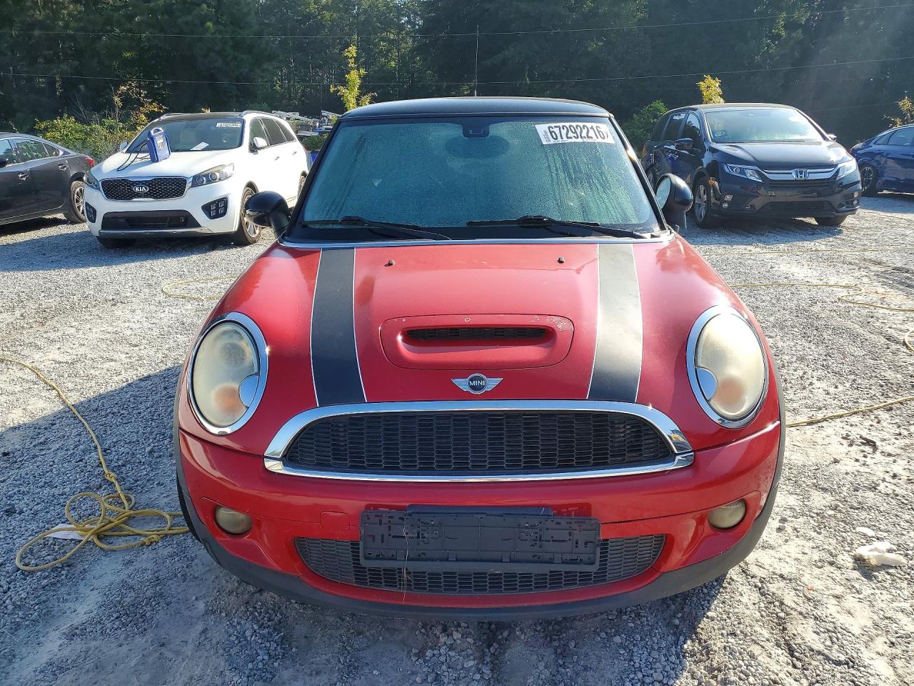2007 Mini Cooper S Red vin: WMWMF73567TL90253