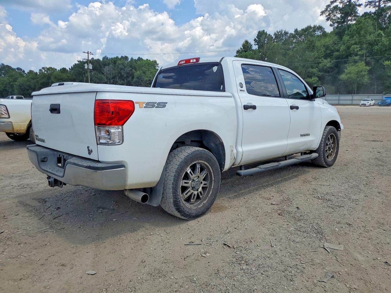 2013 Toyota Tundra Crewmax Sr5 White vin: 5TFEM5F12DX053867