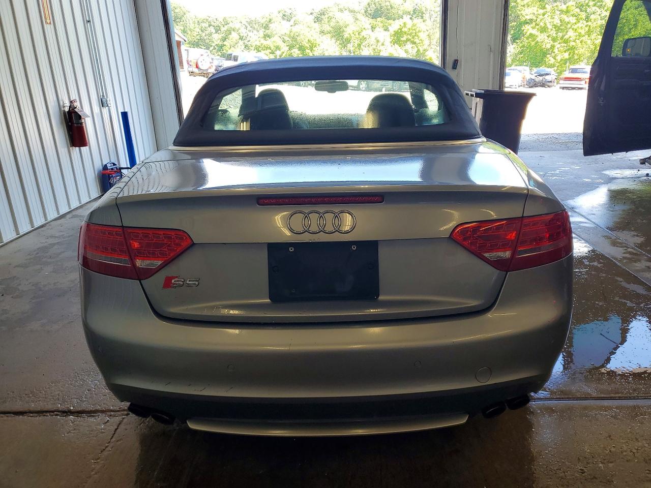 2011 Audi S5 Prestige Gray vin: WAUVGAFHXBN018612