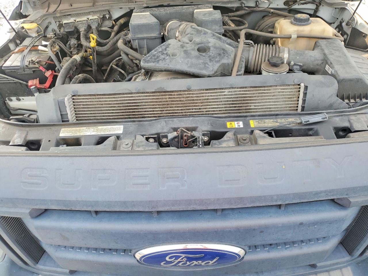 2013 Ford F250 Super Duty White vin: 1FTBF2A6XDEB44444