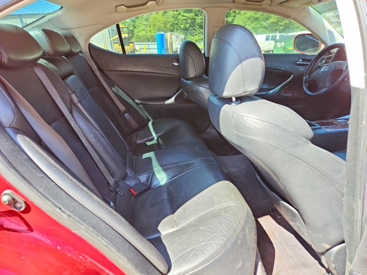 2007 Lexus Is 250 Red vin: JTHCK262572012444