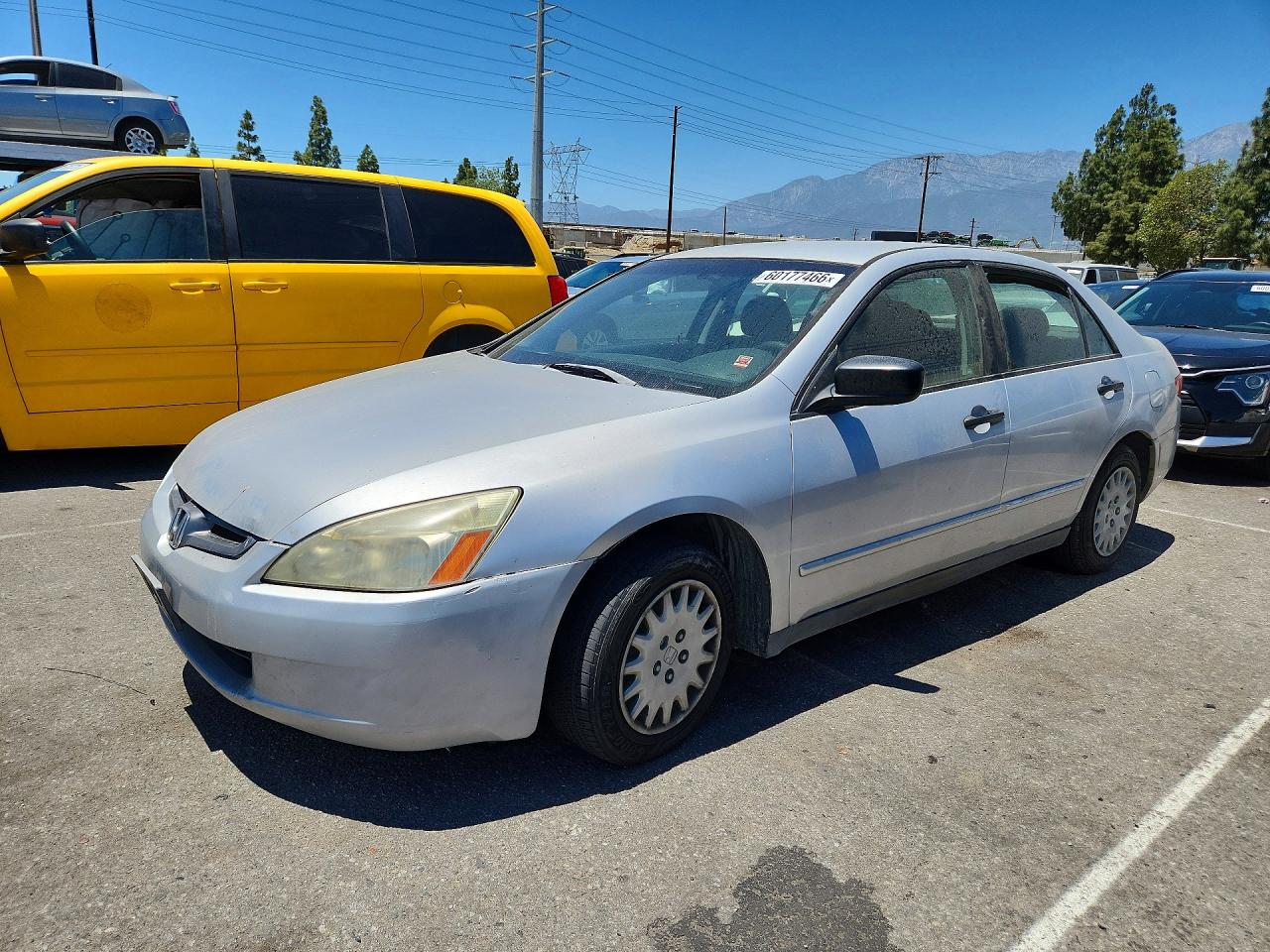 2005 Honda Accord Dx Silver vin: 1HGCM56105A149784