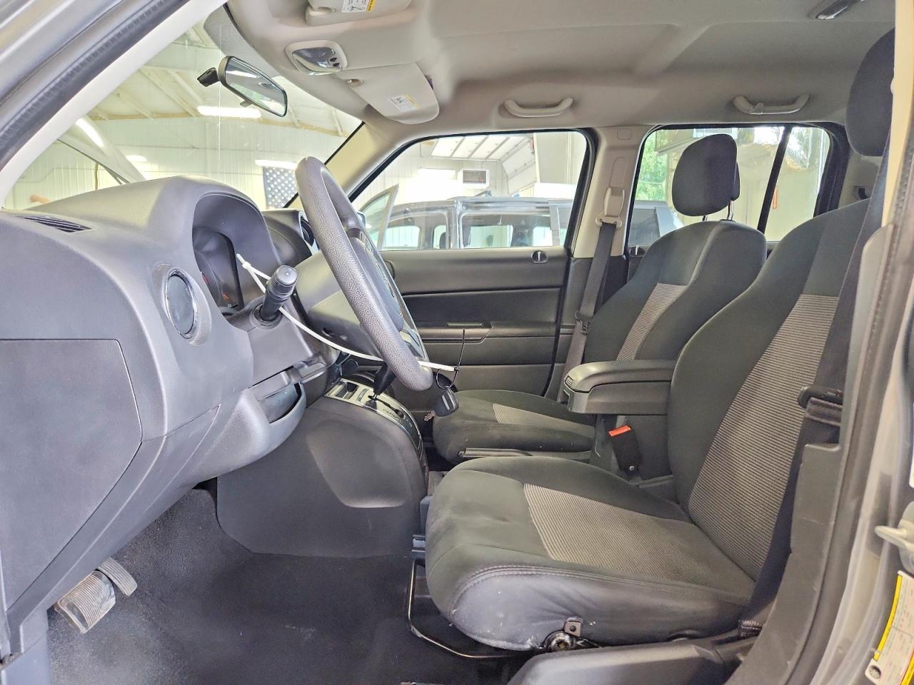 2012 Jeep Patriot Sport Gray vin: 1C4NJRBB7CD576512
