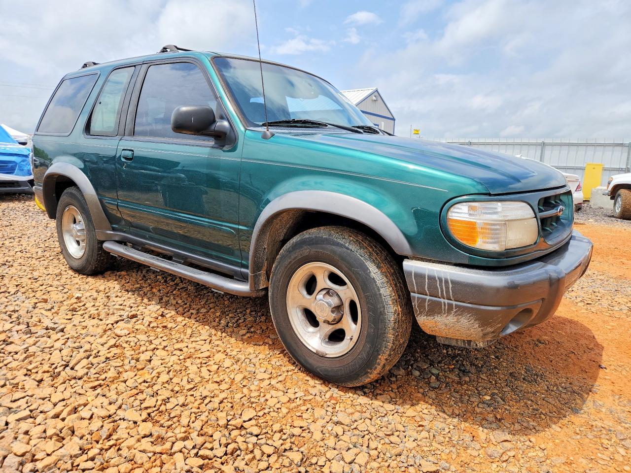 2000 Ford Explorer Sport Green vin: 1FMDU70E5YUA84746