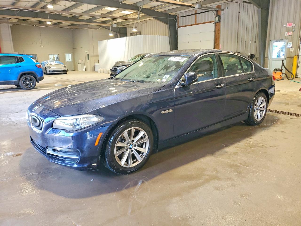 2014 Bmw 528 Xi Blue vin: WBA5A7C51ED619013
