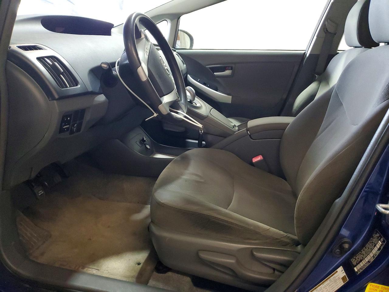 2011 Toyota Prius Three Blue vin: JTDKN3DU0B0312430