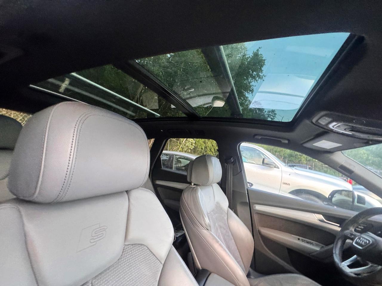 2018 Audi Sq5 Premium Plus Black vin: WA1A4BFY2J2020221