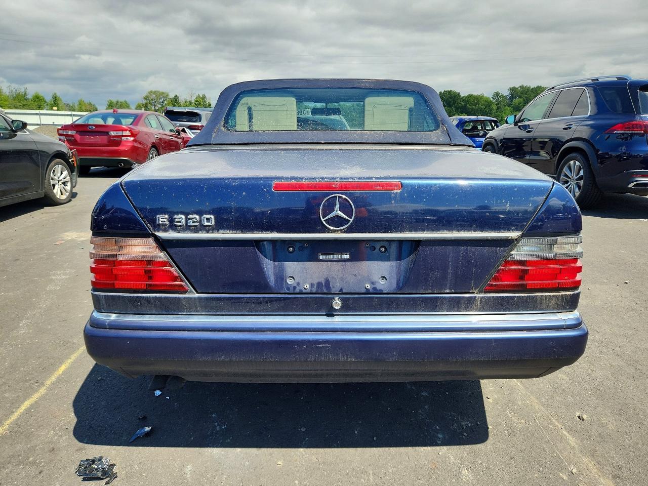 1995 Mercedes-benz E 320 Blue vin: WDBEA66EXSC279188