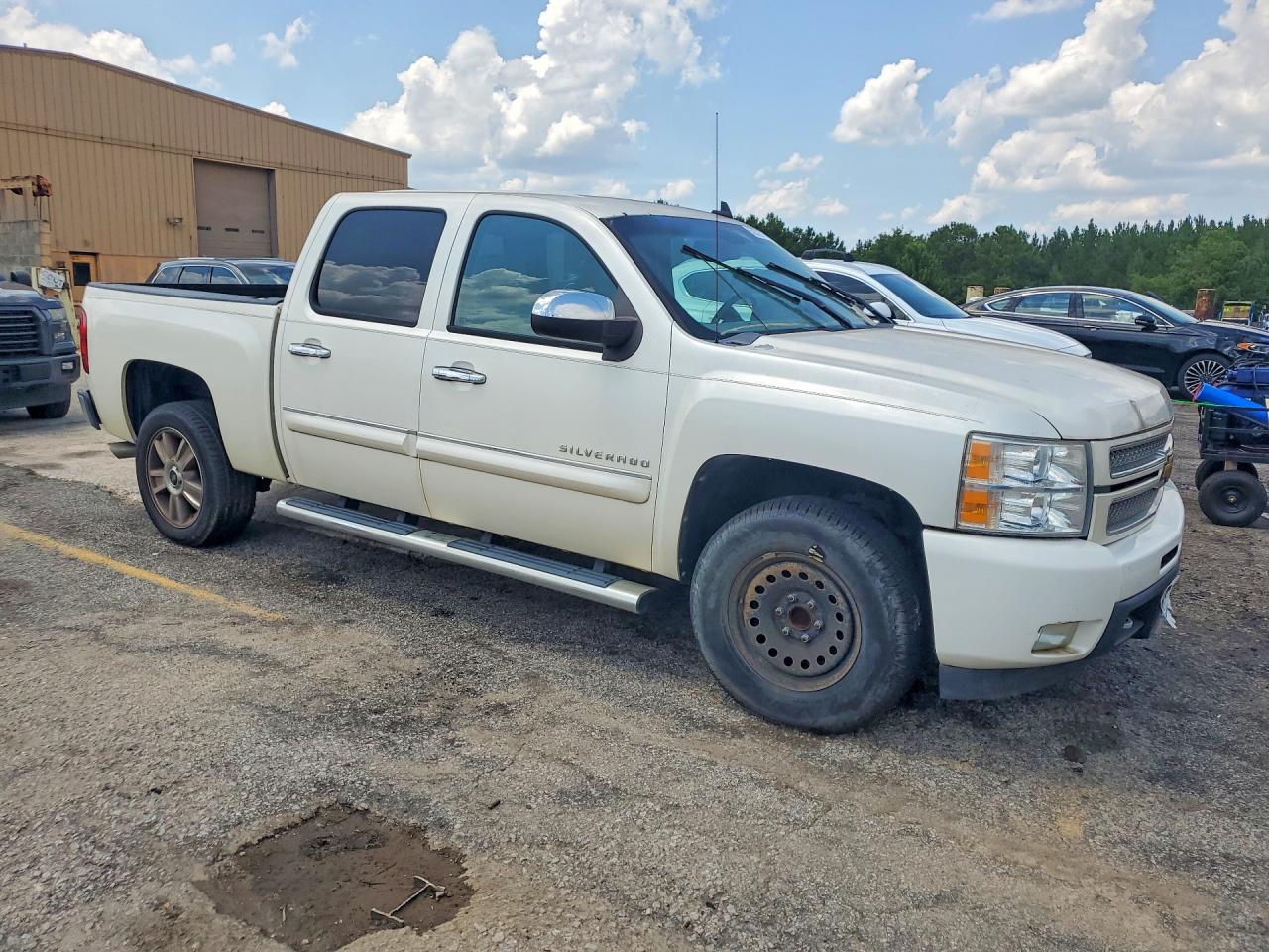 2012 Chevrolet Silverado C1500 Ltz White vin: 3GCPCTE0XCG229902
