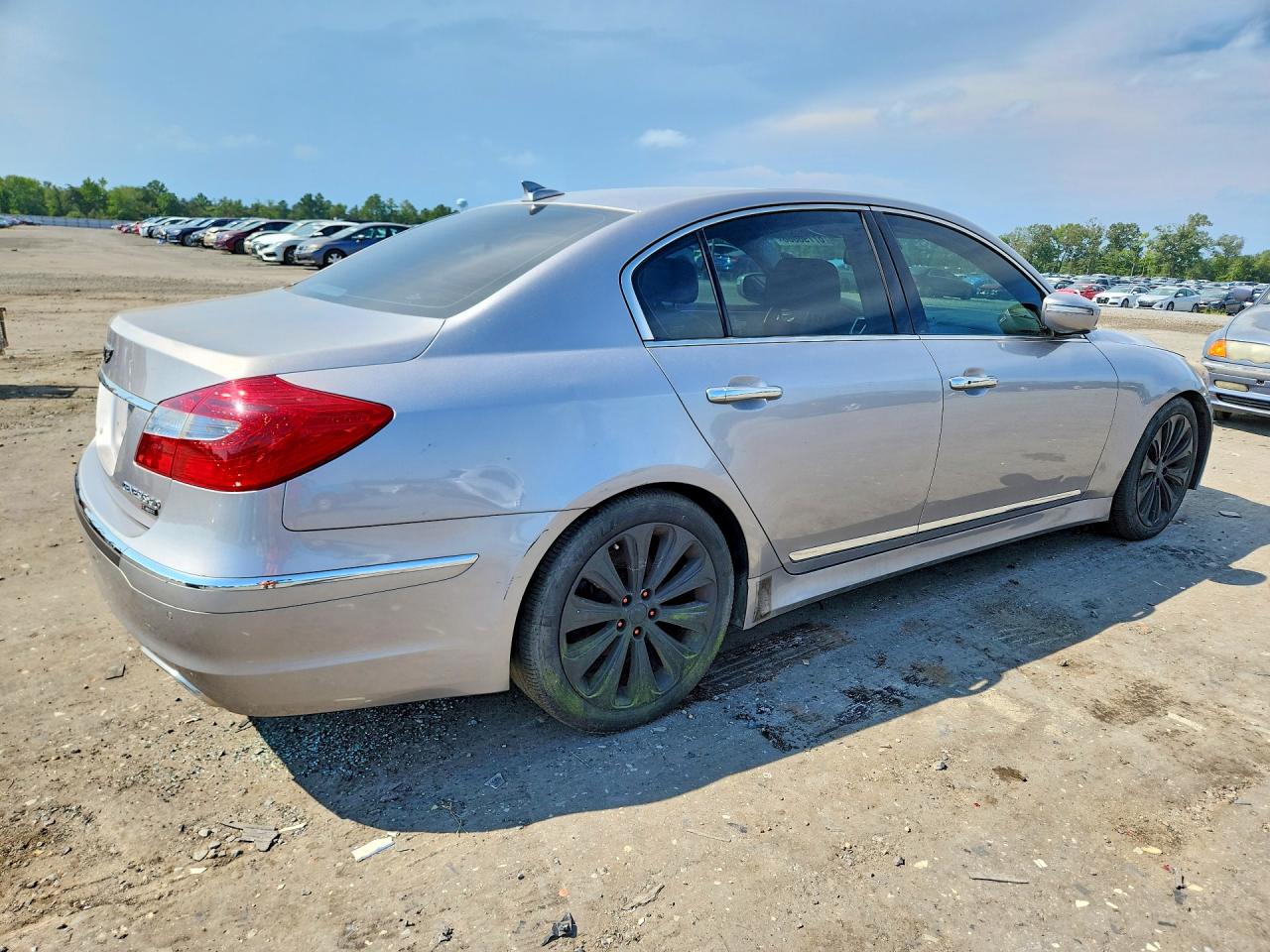 2013 Hyundai Genesis 5.0l Silver vin: KMHGC4DH7DU227046
