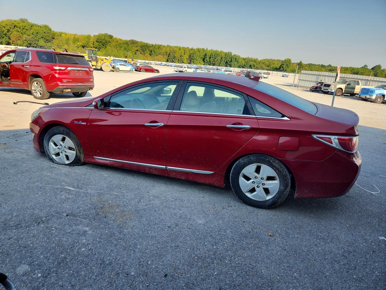 2012 Hyundai Sonata Hybrid Красный vin: KMHEC4A48CA037751