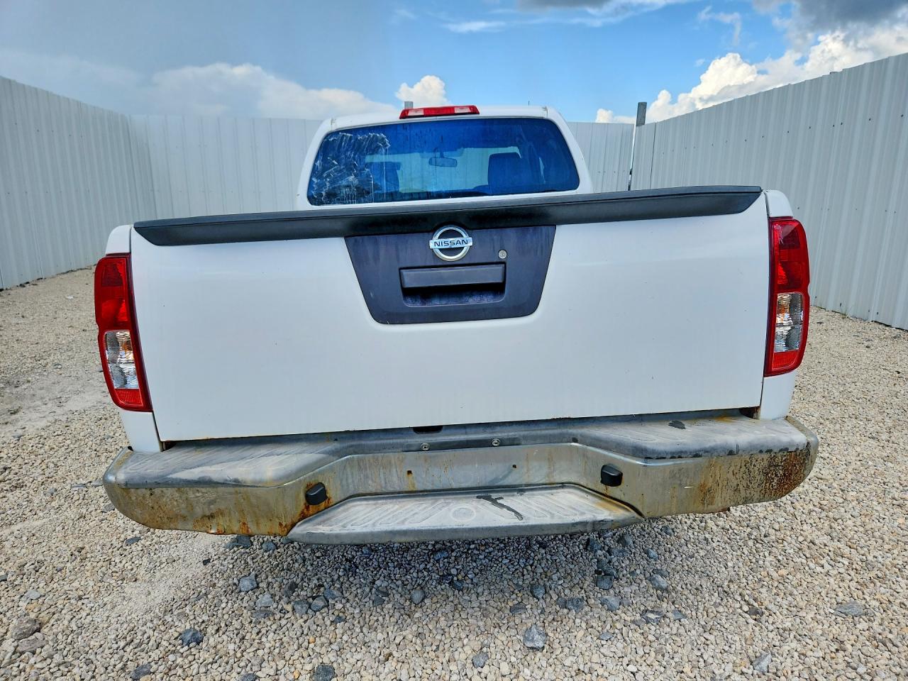 2015 Nissan Frontier S White vin: 1N6BD0CT8FN735479