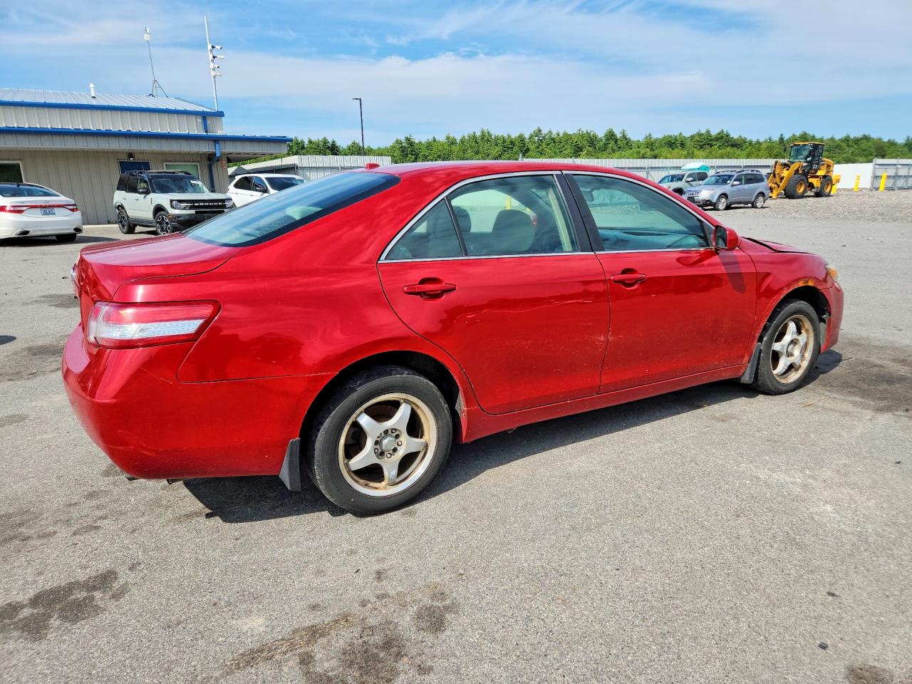 2010 Toyota Camry Le Red vin: 4T4BF3EK1AR079158