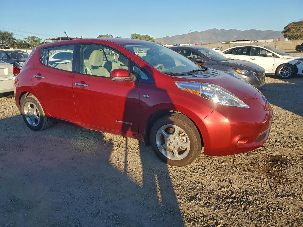 2011 Nissan Leaf Sv Красный vin: JN1AZ0CP7BT003422