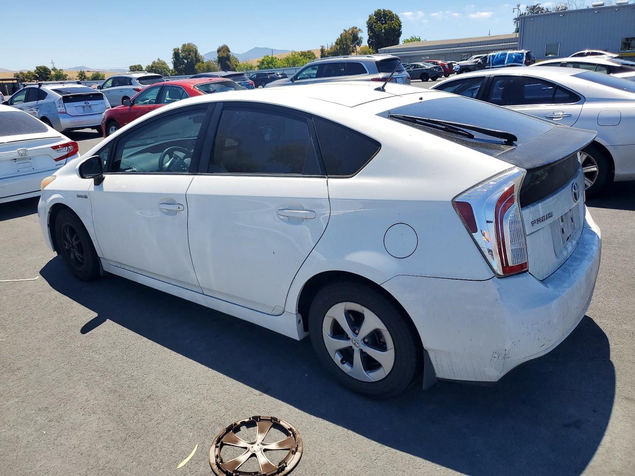 2013 Toyota Prius Two White vin: JTDKN3DU1D5603525