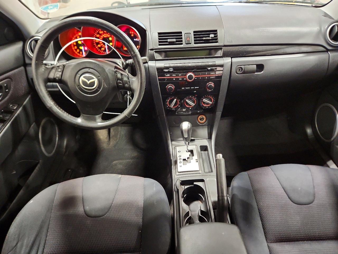 2008 Mazda 3 Hatchback Red vin: JM1BK343381119286