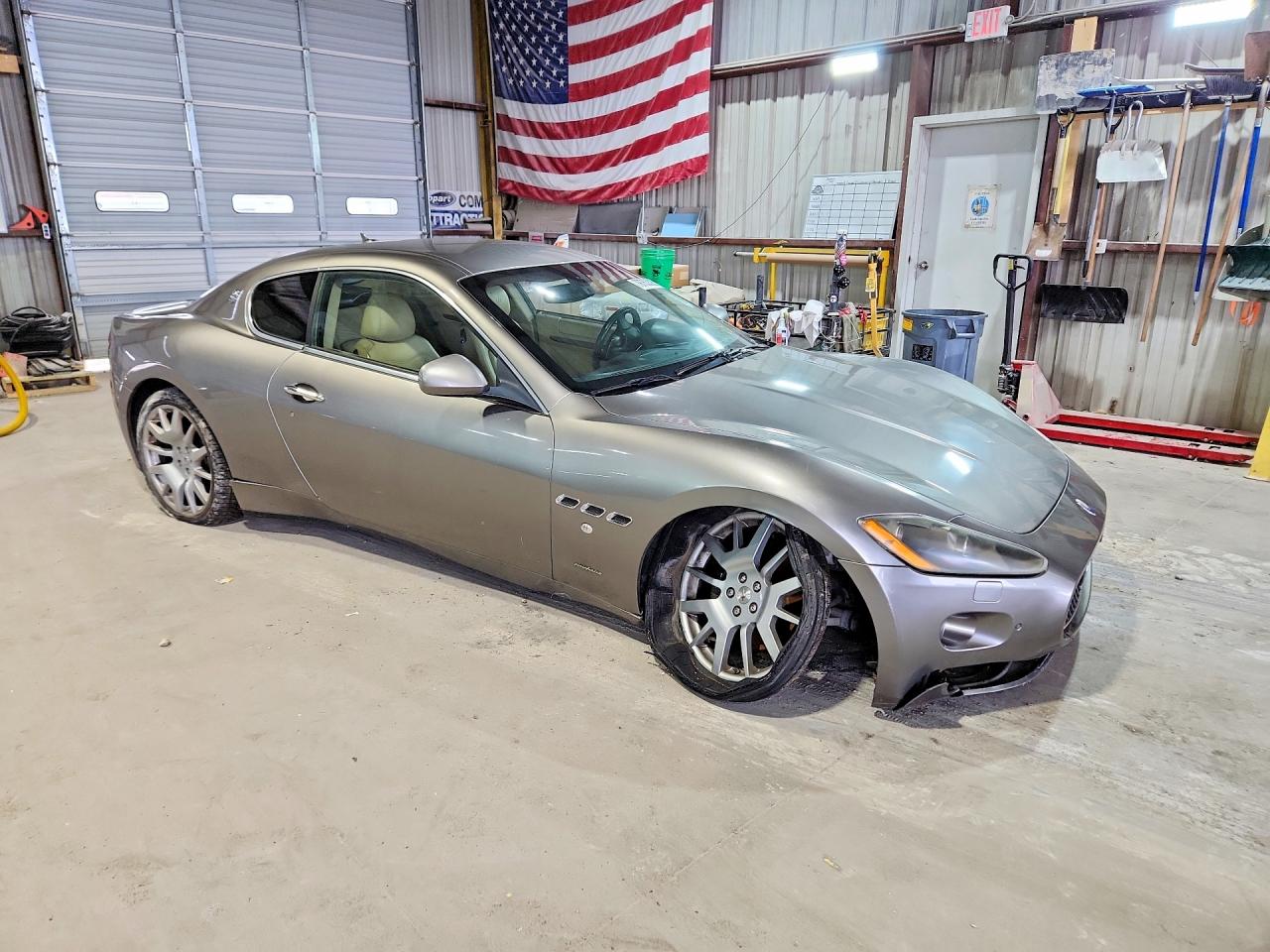 2010 Maserati Granturismo Gray vin: ZAM45GLA1A0051519