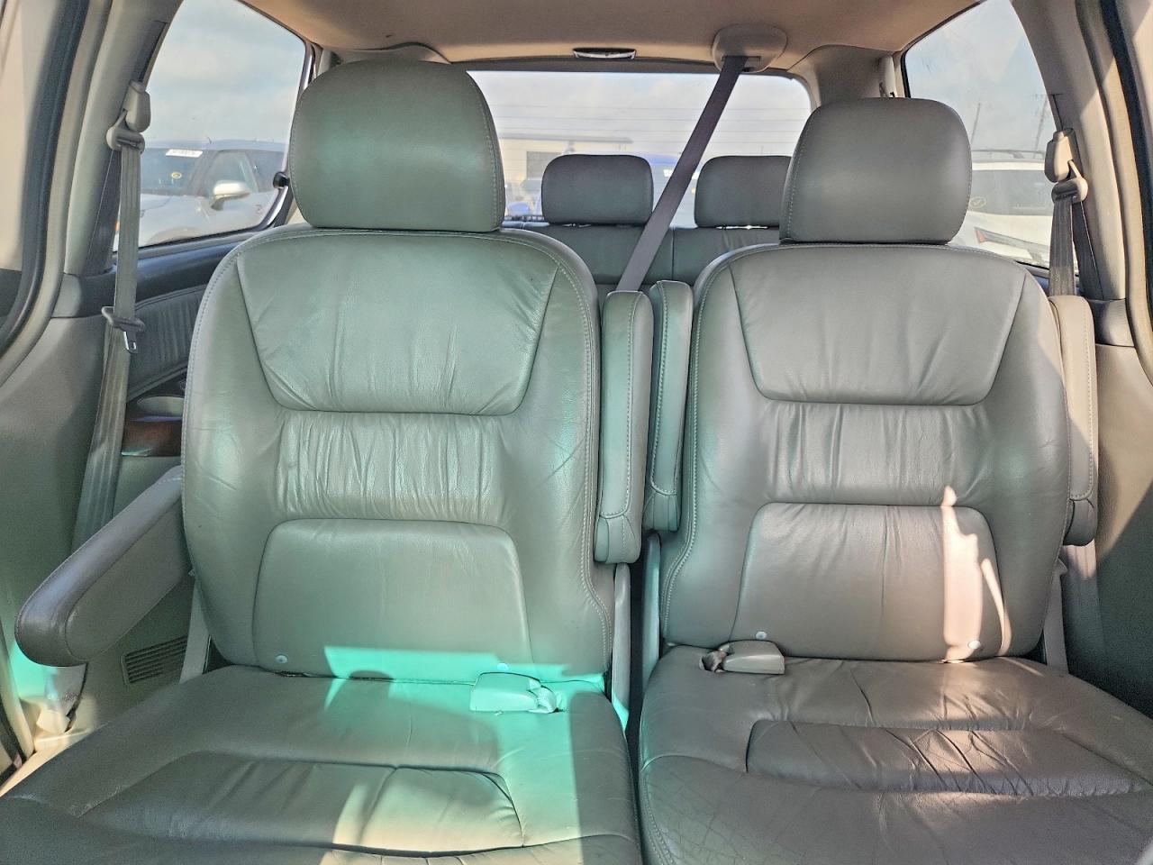 2003 Honda Odyssey Exl Silver vin: 5FNRL18003B008789