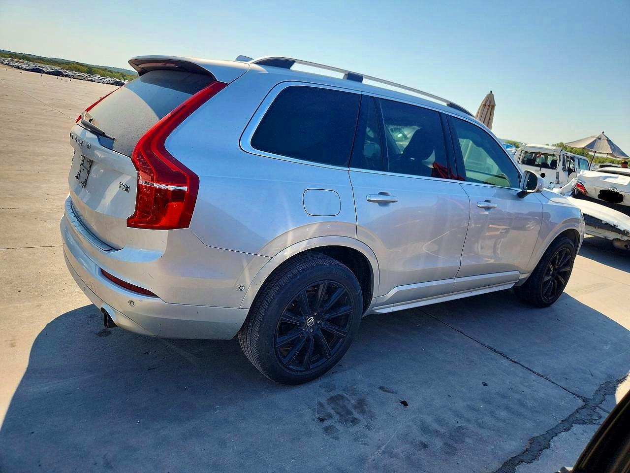 2018 Volvo Xc90 T5 Серебряный vin: YV4102XK0J1196876