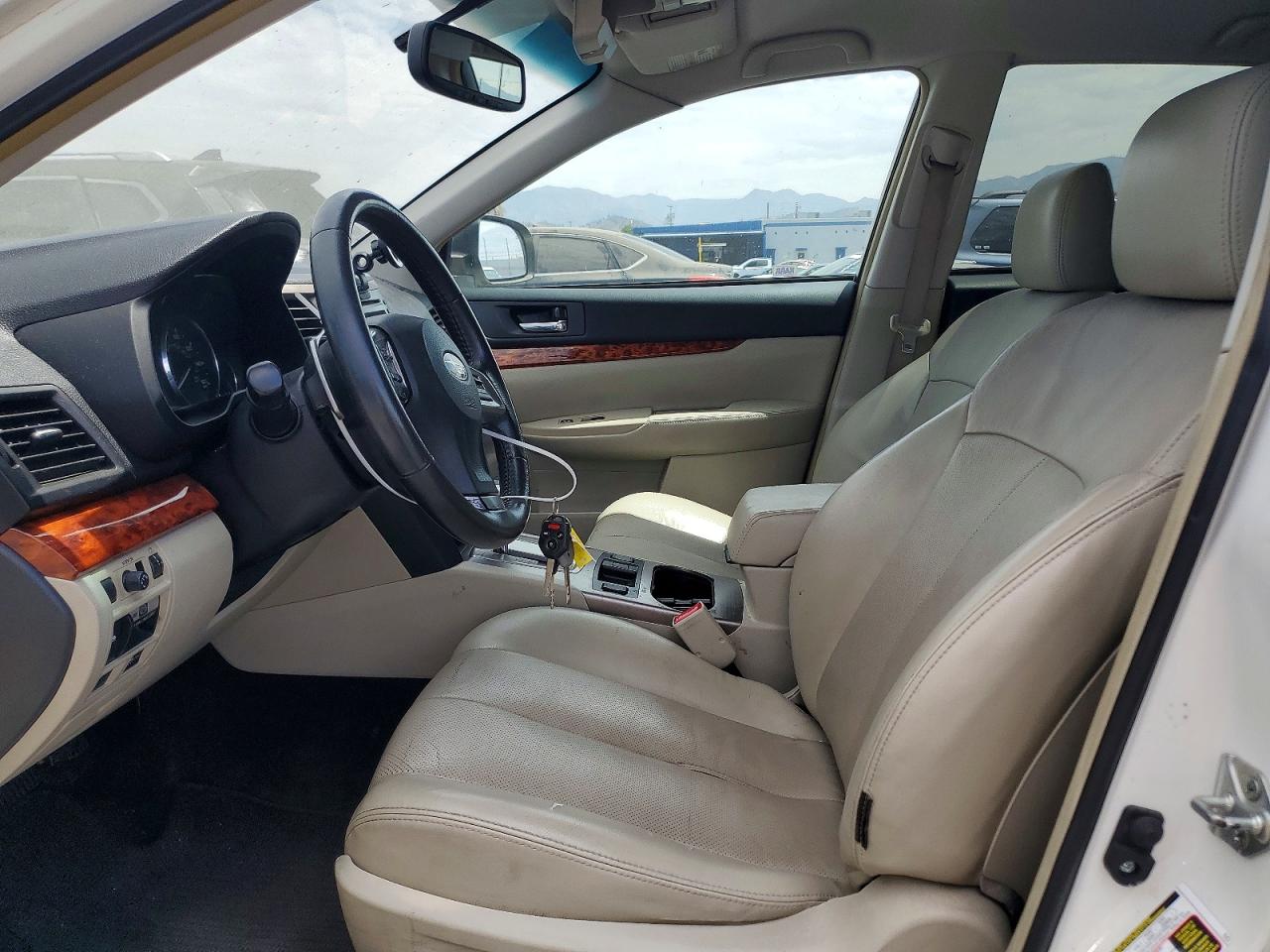 2012 Subaru Outback 3.6r Limited White vin: 4S4BRDJC4C2285269