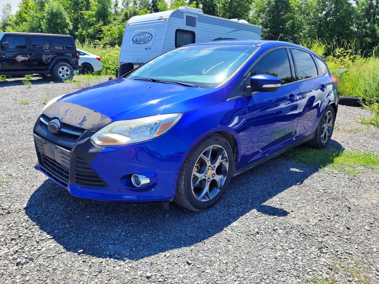 2014 Ford Focus Se Blue vin: 1FADP3K21EL358541