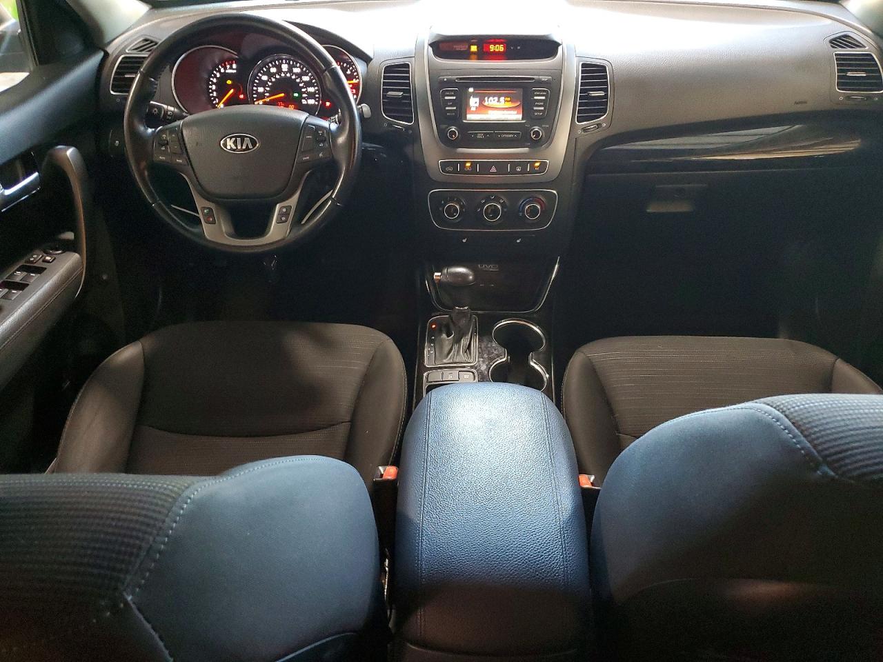 2014 Kia Sorento Lx Серебряный vin: 5XYKTCA6XEG523127