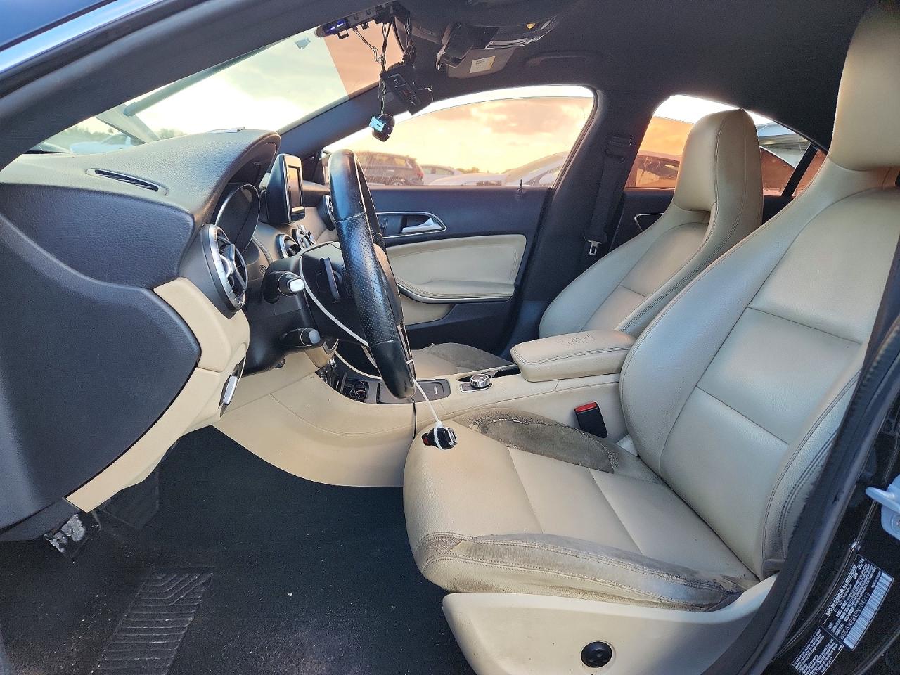 2014 Mercedes-benz Cla 250 Black vin: WDDSJ4EBXEN104213