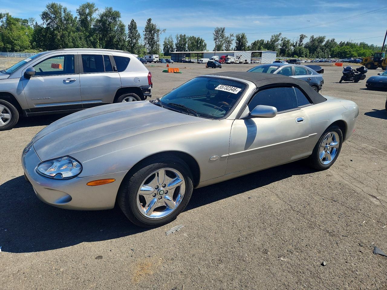 1999 Jaguar Xk8 Silver vin: SAJGX2049XC041200