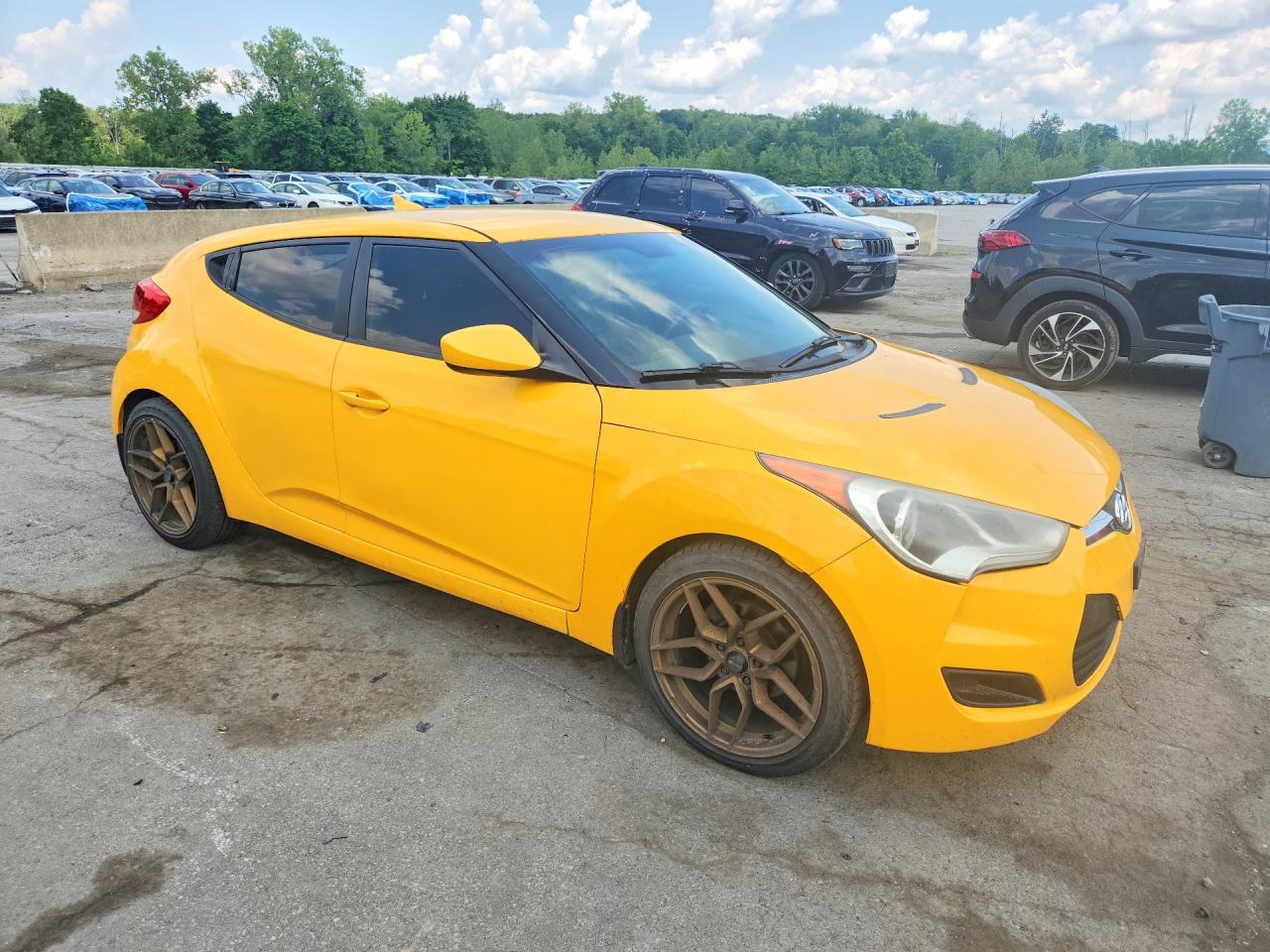 2012 Hyundai Veloster Base Yellow vin: KMHTC6AD8CU078348