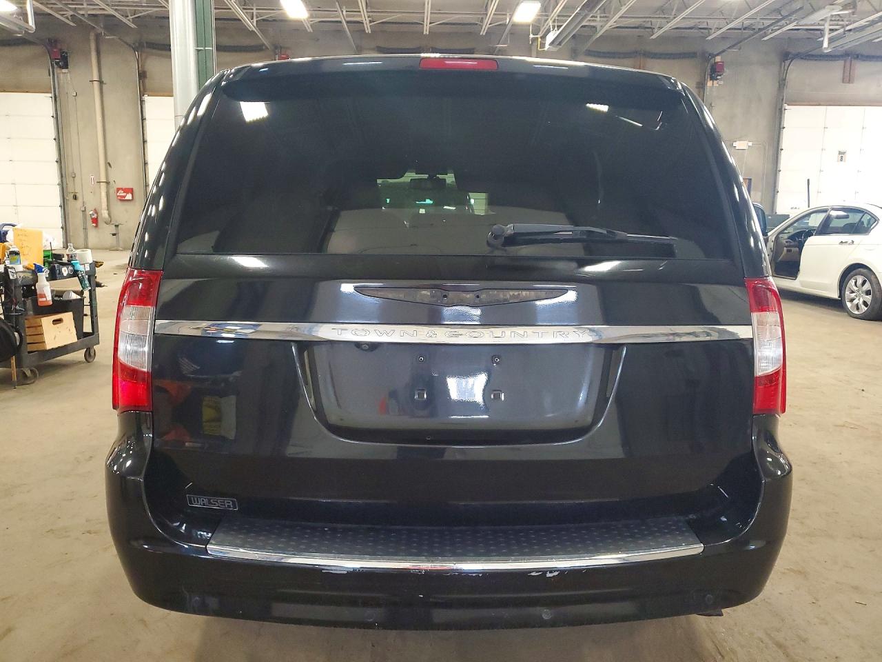 2013 Chrysler Town & Country Touring L Черный vin: 2C4RC1CG1DR623183