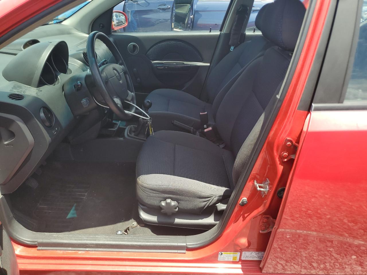 2008 Chevrolet Aveo Base Red vin: KL1TD666X8B255424
