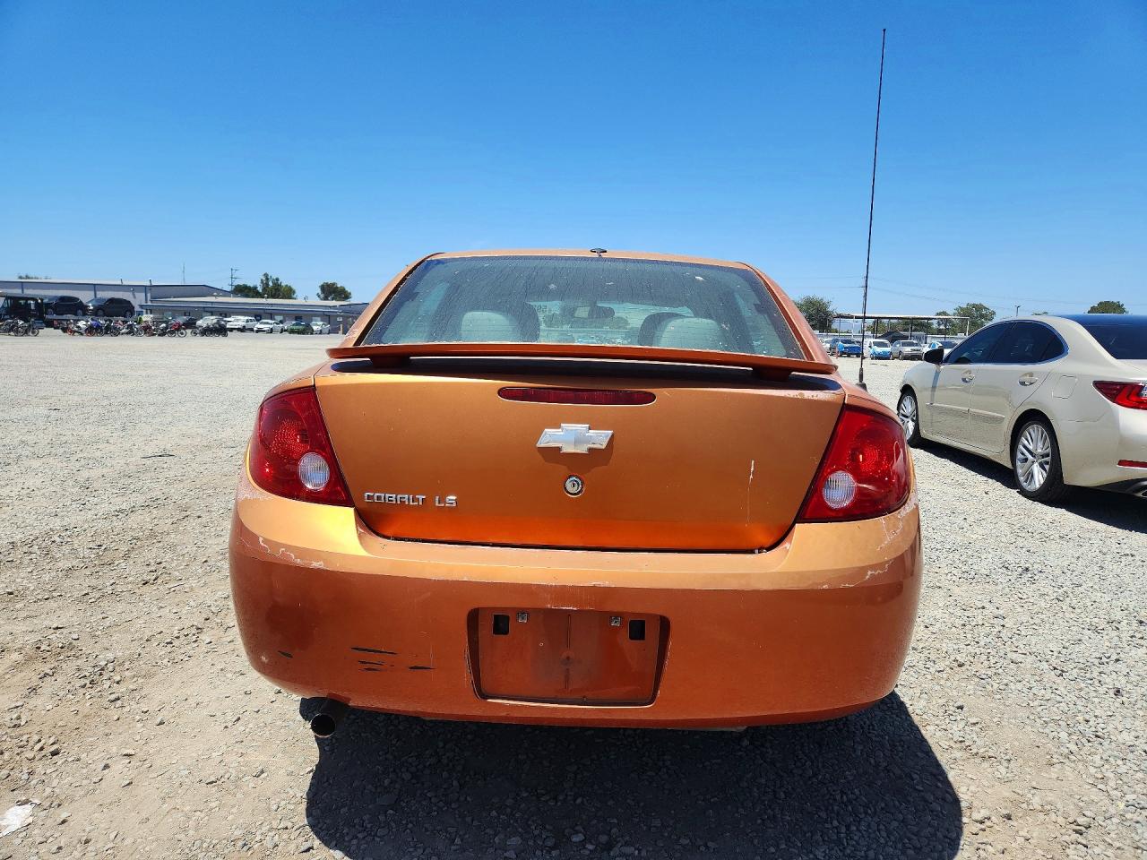 2005 Chevrolet Cobalt Ls Orange vin: 1G1AL52F557573977