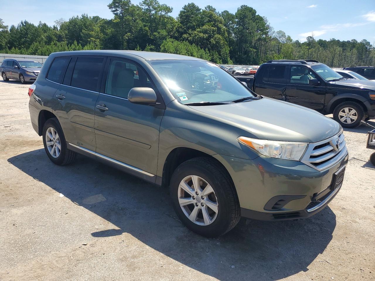 2013 Toyota Highlander Base Green vin: 5TDBK3EH0DS198536