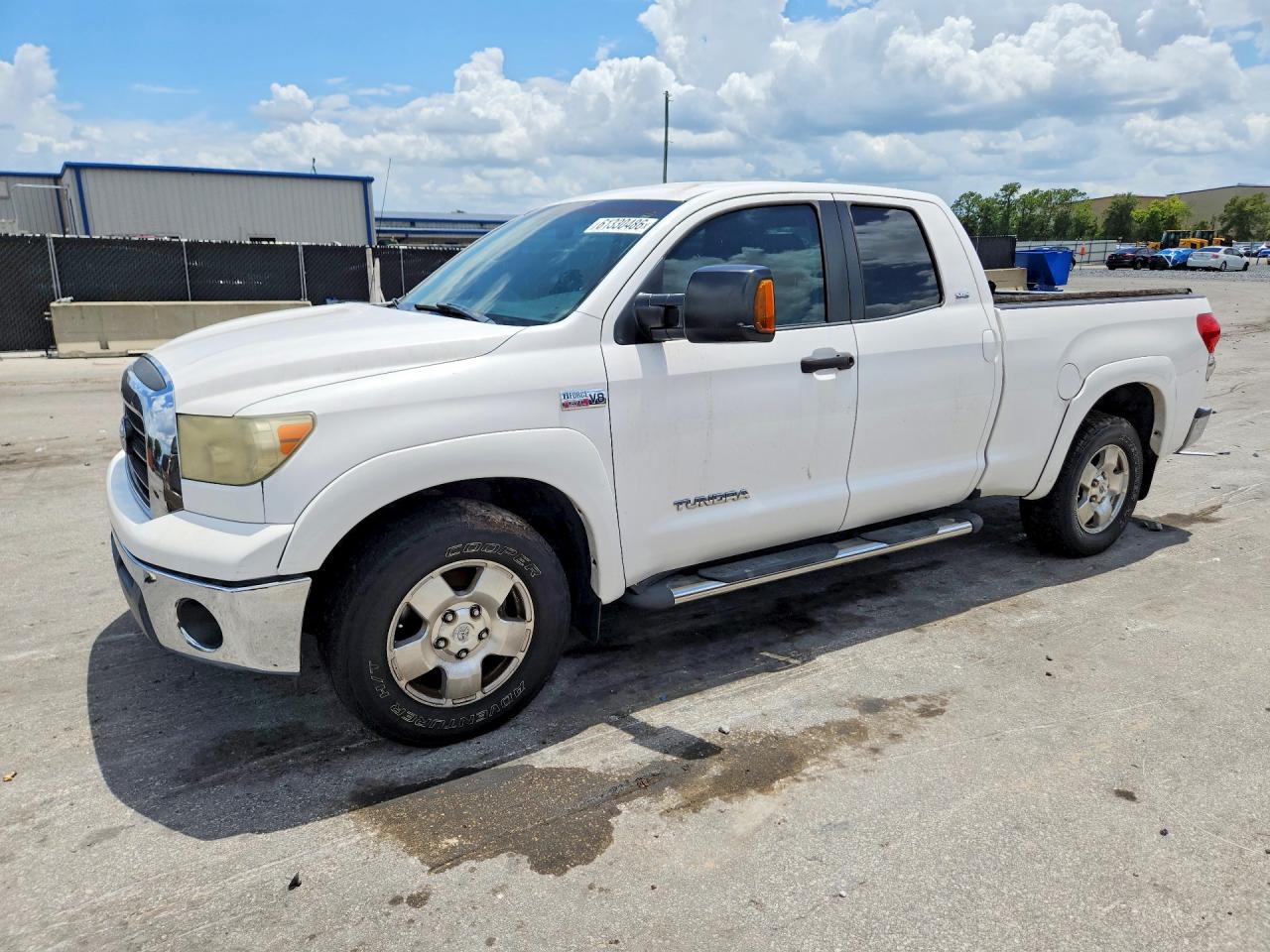 2007 Toyota Tundra Double Cab Sr5 White vin: 5TBRV541X7S471341