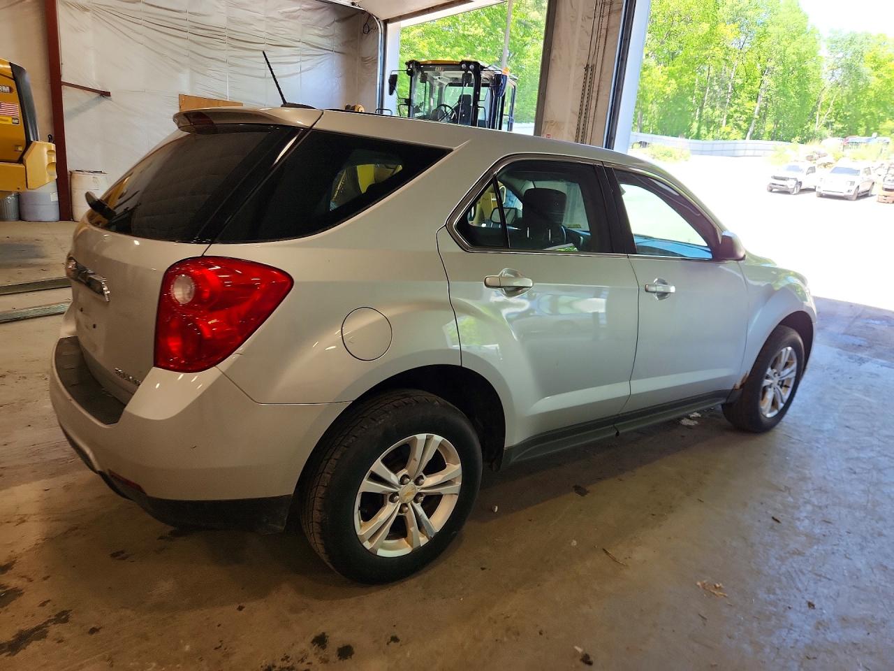 2015 Chevrolet Equinox Ls Silver vin: 2GNFLEEK7F6320352