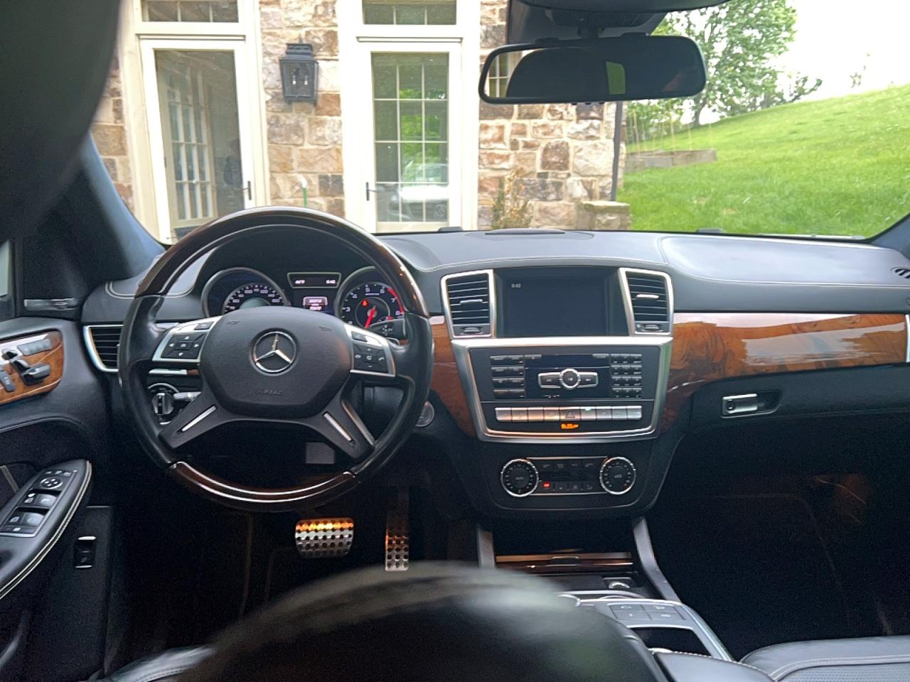 2015 Mercedes-benz Ml 63 Amg White vin: 4JGDA7EB0FA474921